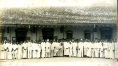 Reception to S.M. Aboobucker at Jaffna railway station on being appointed as Justice of the Peace in 1943