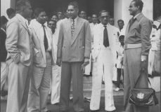 Azeez, Leaving on a Smith-Mundt scholarship to USA in 1952 seen off by Hon. Victor Ratnayake, M.D. Banda and A. Ratanayake and Peter Mallawarachi (also on scholarship)