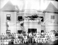 Farewell to Shelton C. Fernando, CCS and Office Assistant, Matale Kachcheri, whom Azeez succeeded in 1936, his first posting in the CCS. Azeez is standing in 1st row behind him
