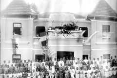 Farewell to Shelton C. Fernando, CCS and Office Assistant, Matale Kachcheri, whom Azeez succeeded in 1936, his first posting in the CCS. Azeez is standing in 1st row behind him