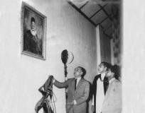 H.E. Dr. Mohammad Fawzy, Foreign Minister of Egypt unveiling the portrait of Arabi Pasha at Zahira College