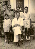 Azeez with family Iqbal, Ummu, Marina and Ali