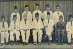 Ceylon Muslim Scholarship Fund Committee Members with the 4 Al- Azhar University Scholars in 1947