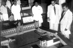 Mayor V.A. Sugathadasa at Crescent Lights Cavalcade section in 1957