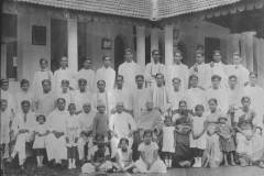 Azeez (standing last row seventh from left) at Hindu Students\' Movement at Matale in 1931