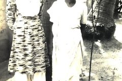 Marina and Ummachchi (Azeez's maternal aunt) at Mohideen Mosque Lane, Jaffna in 1960