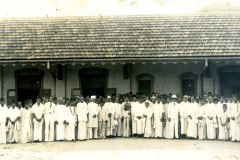 Reception to S.M. Aboobucker at Jaffna railway station on being appointed as Justice of the Peace in 1943